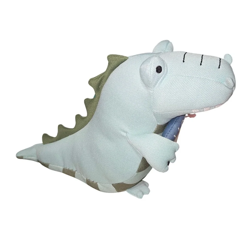 Pillowfort alligator tooth